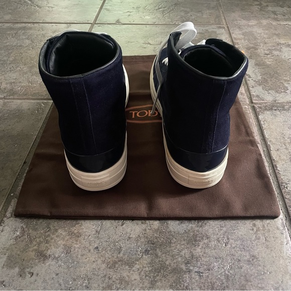 Tod’s Women’s Dark Blue Velvet Sneakers . US 11 Euro 41 . New . Very stylish - Picture 3 of 4